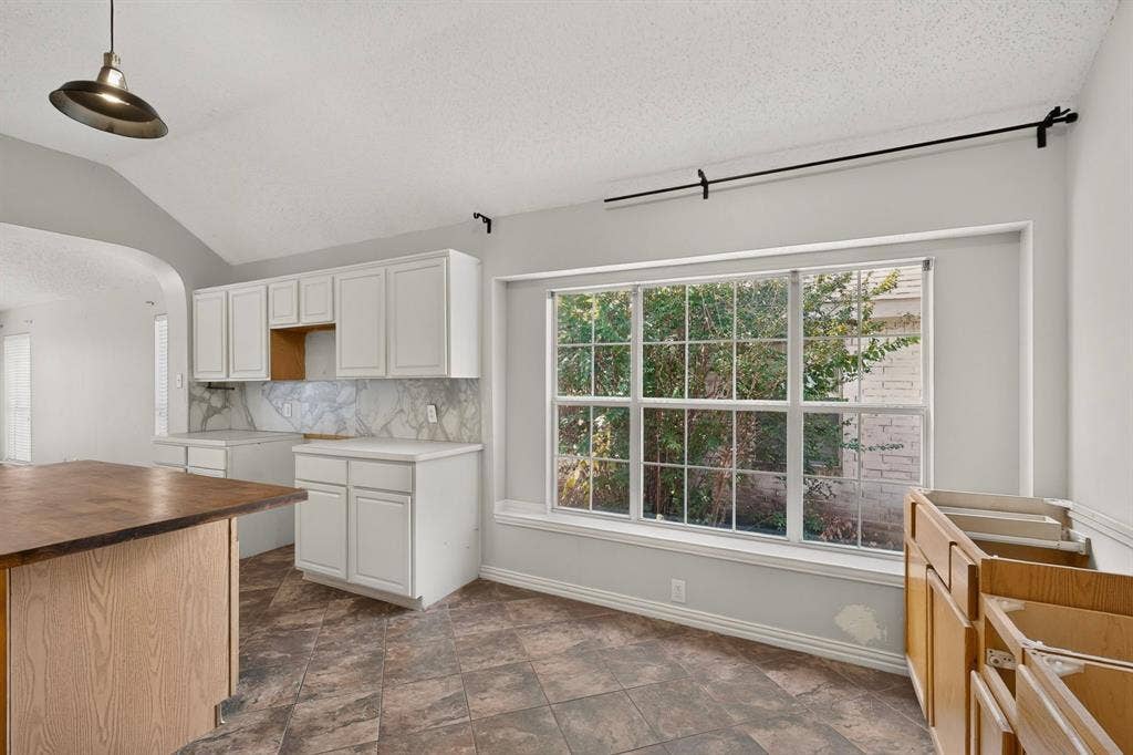 4617 Belladonna Drive, Fort Worth, TX 76123