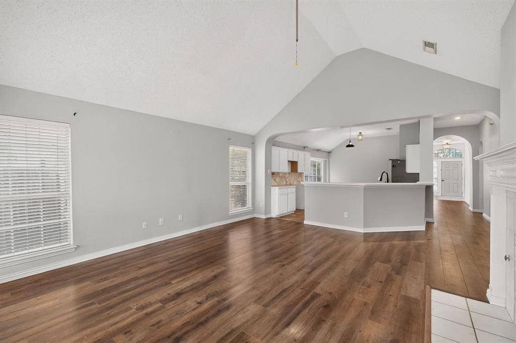4617 Belladonna Drive, Fort Worth, TX 76123
