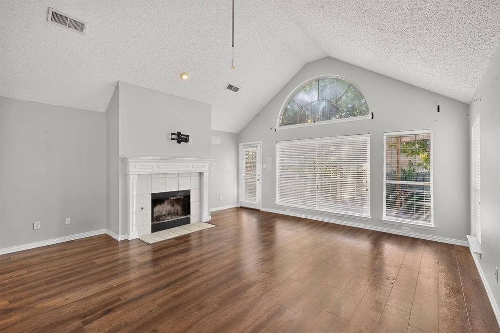 4617 Belladonna Drive, Fort Worth, TX 76123