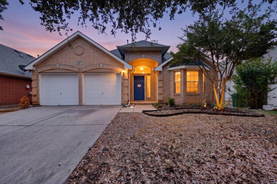 Property photo for 4617 Belladonna Drive, Fort Worth, TX