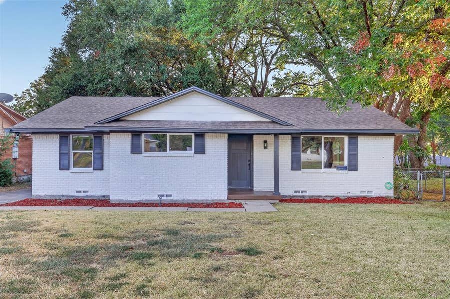 Property photo for 1240 Tosch Lane, Mesquite, TX
