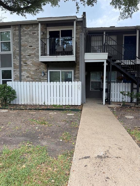Property photo for 6011 Danbury Lane, #105, Dallas, TX
