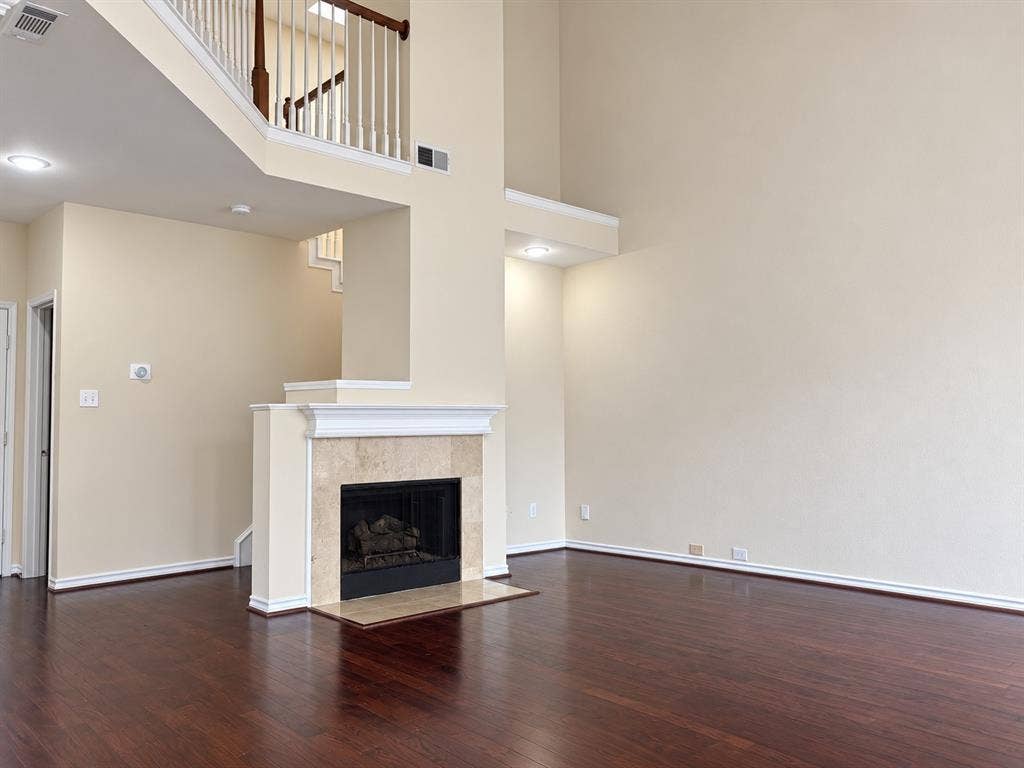 8723 Stonecrest Drive, Irving, TX 75063 8723 Stonecrest Drive, Irving, TX 75063