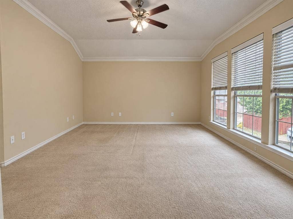 8723 Stonecrest Drive, Irving, TX 75063 8723 Stonecrest Drive, Irving, TX 75063