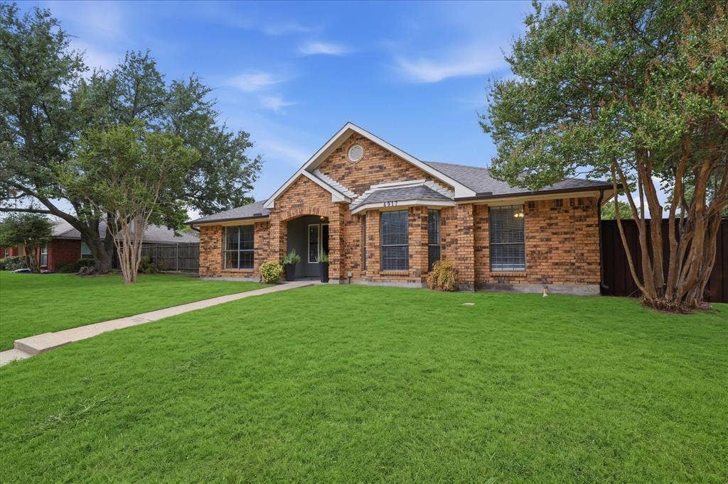 4917 Orchard Drive, Sachse, TX 75048