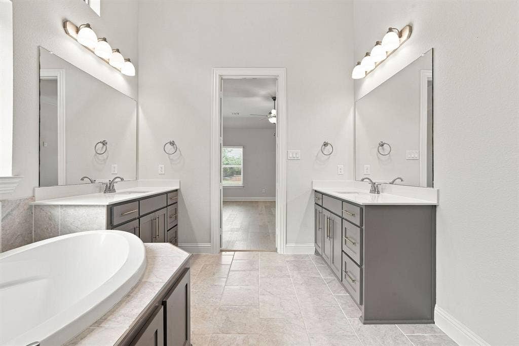 801 Brandi Ridge Drive, Midlothian, TX 76065 801 Brandi Ridge Drive, Midlothian, TX 76065