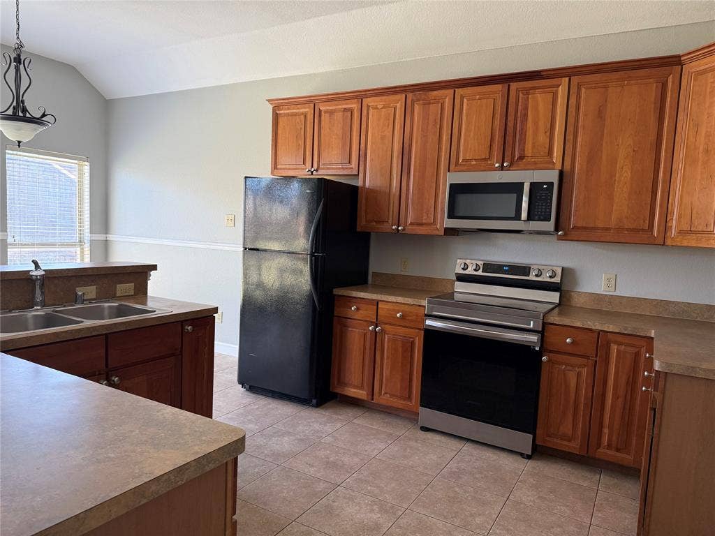 12301 Cajun Drive, Frisco, TX 75035 12301 Cajun Drive, Frisco, TX 75035