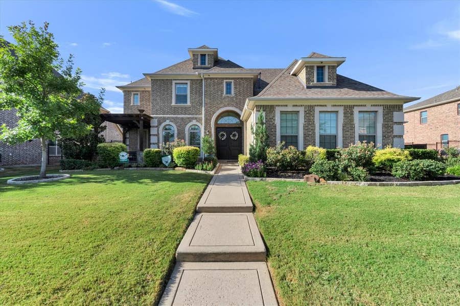 Property photo for 309 Saint Tropez Drive, Southlake, TX