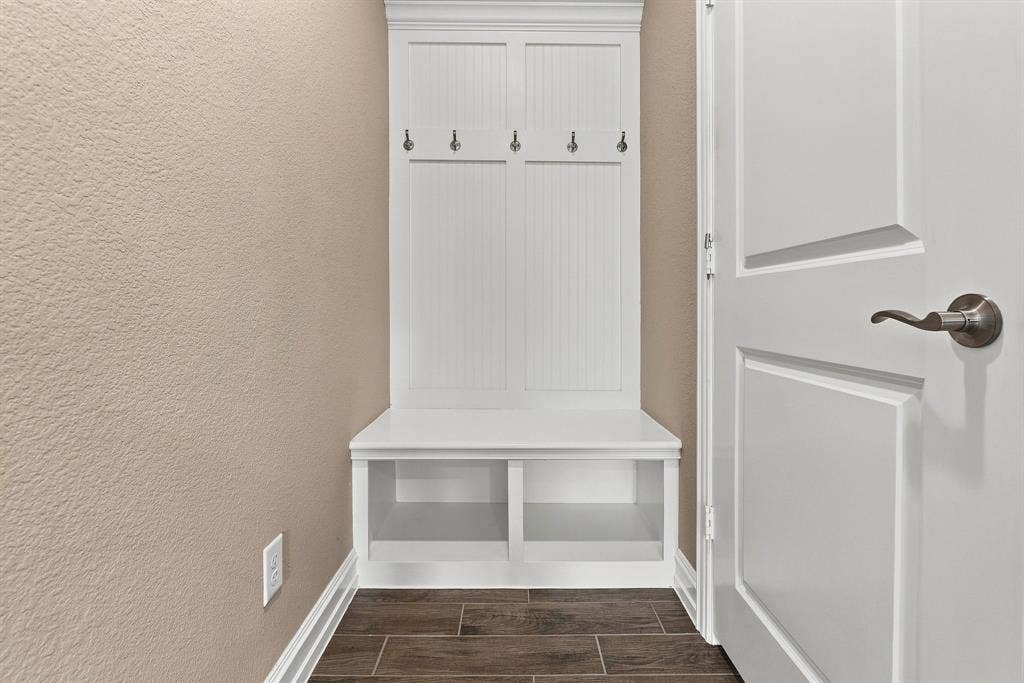 3812 Valachian Circle, McKinney, TX 75071 3812 Valachian Circle, McKinney, TX 75071