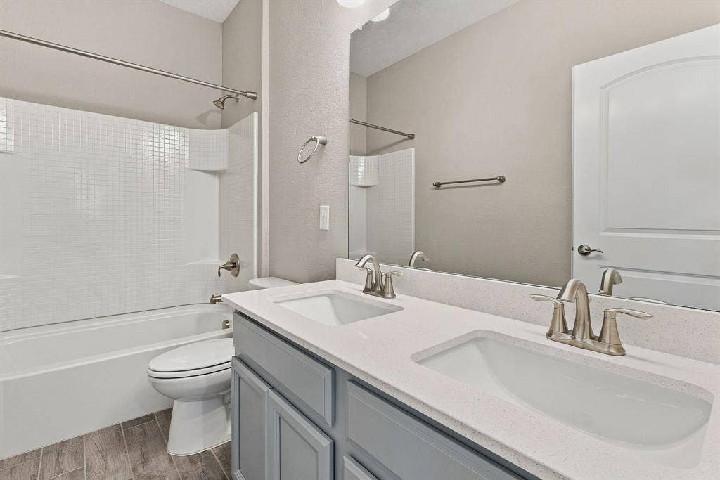 3812 Valachian Circle, McKinney, TX 75071 3812 Valachian Circle, McKinney, TX 75071