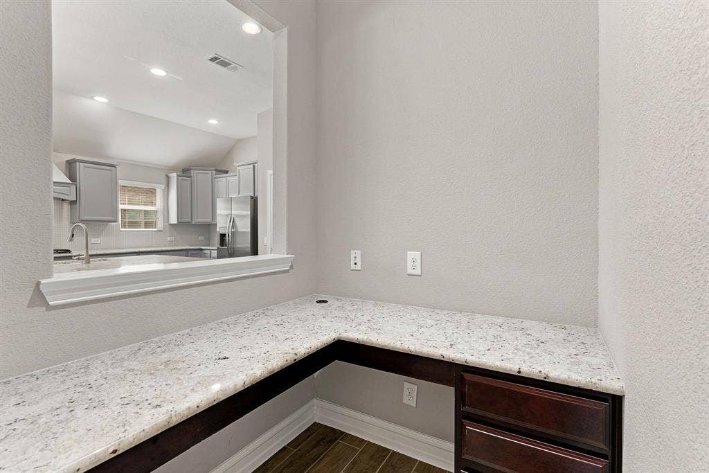 3812 Valachian Circle, McKinney, TX 75071 3812 Valachian Circle, McKinney, TX 75071