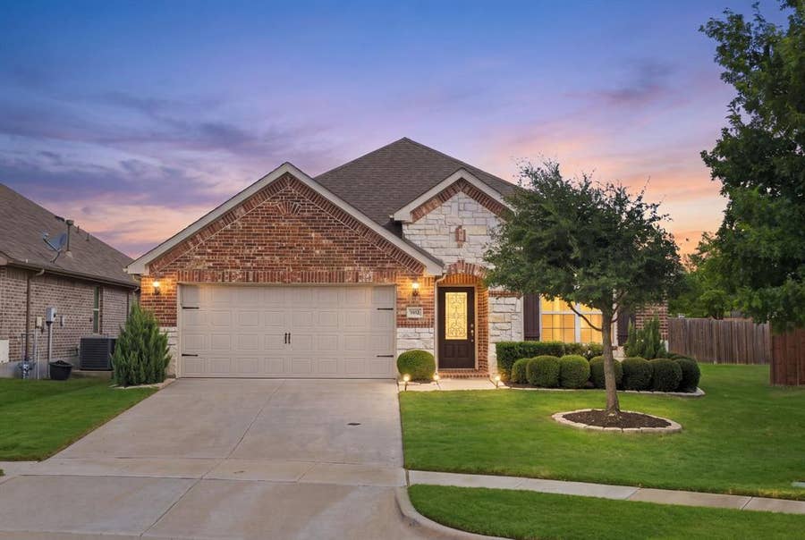Property photo for 3812 Valachian Circle, McKinney, TX