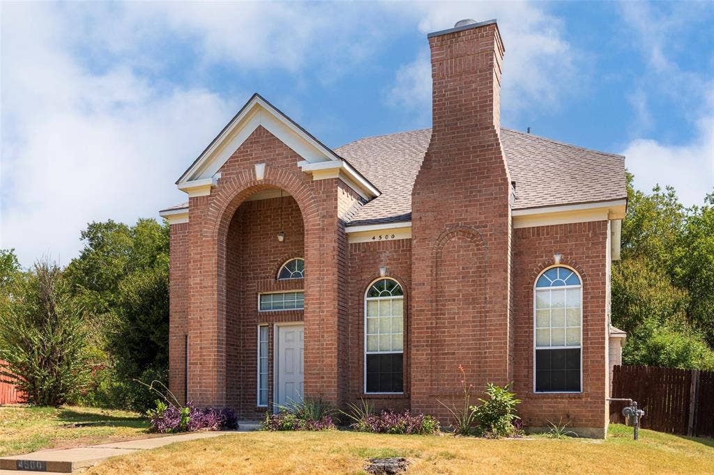 4500 Fargo Drive, Grand Prairie, TX 75052 4500 Fargo Drive, Grand Prairie, TX 75052