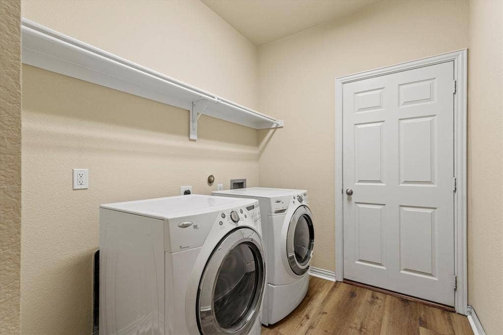 2821 Fordham Road, Plano, TX 75025 Nicely sized Utility Room