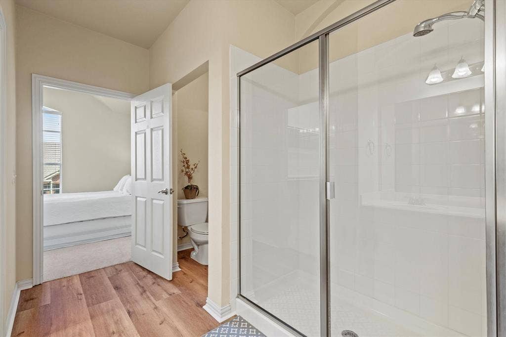 2821 Fordham Road, Plano, TX 75025 Primary Bath