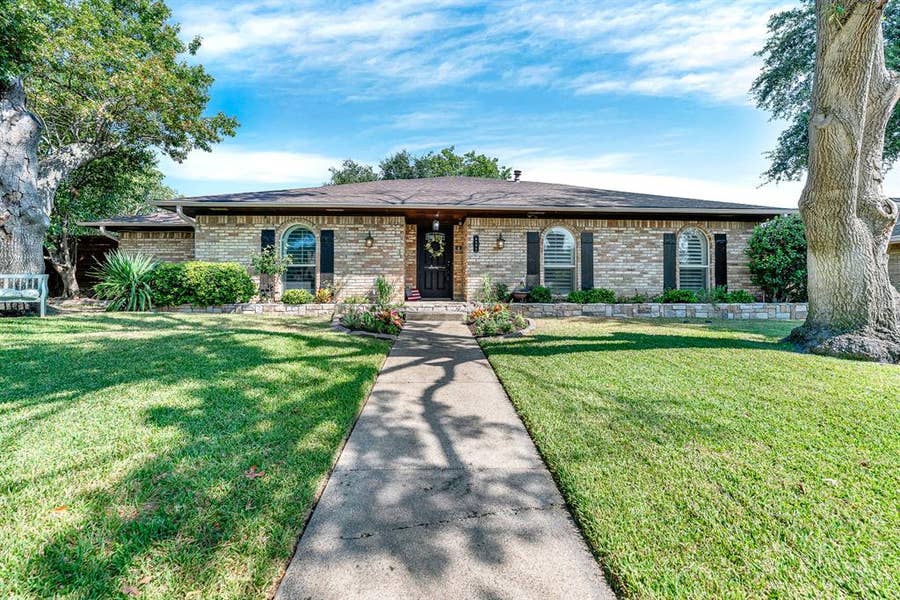 Property photo for 2521 Mollimar Drive, Plano, TX