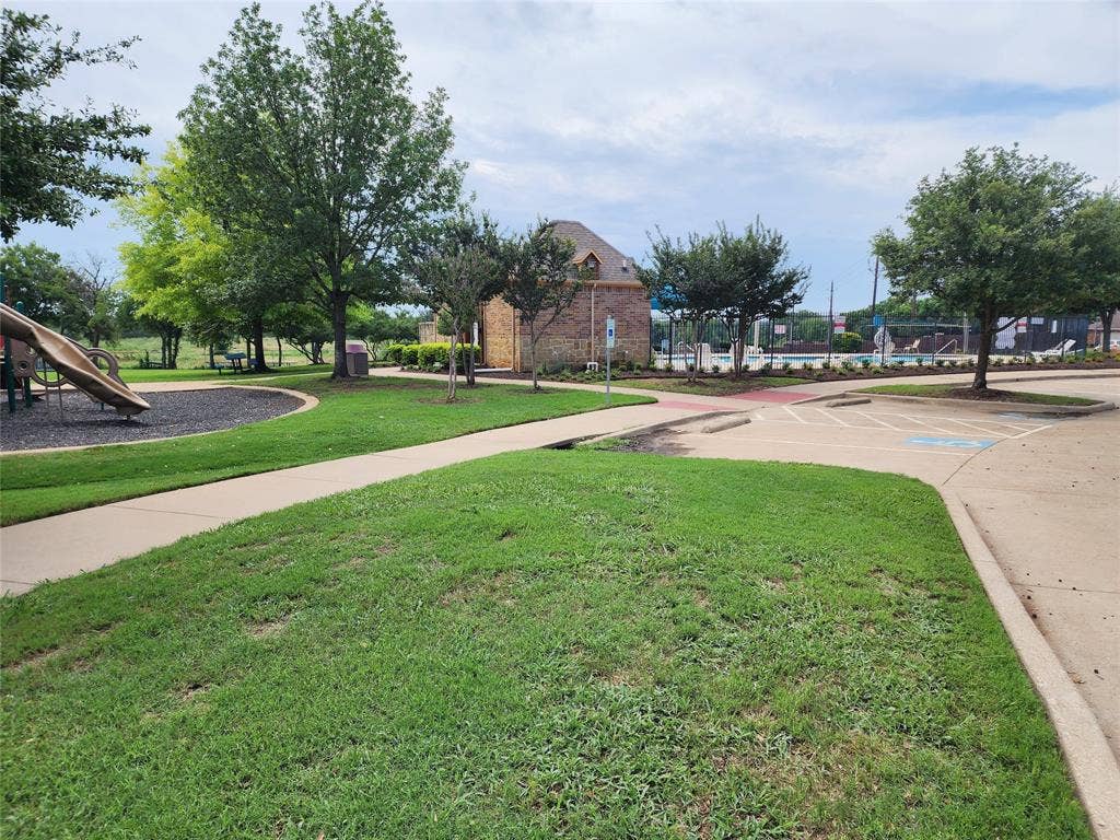 729 Watson Way, Crowley, TX 76036 Community park