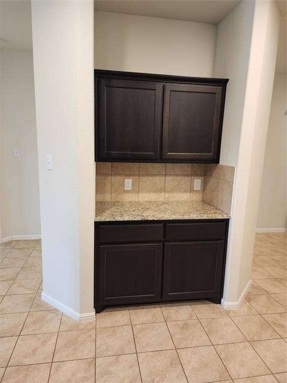 729 Watson Way, Crowley, TX 76036 Kitchen