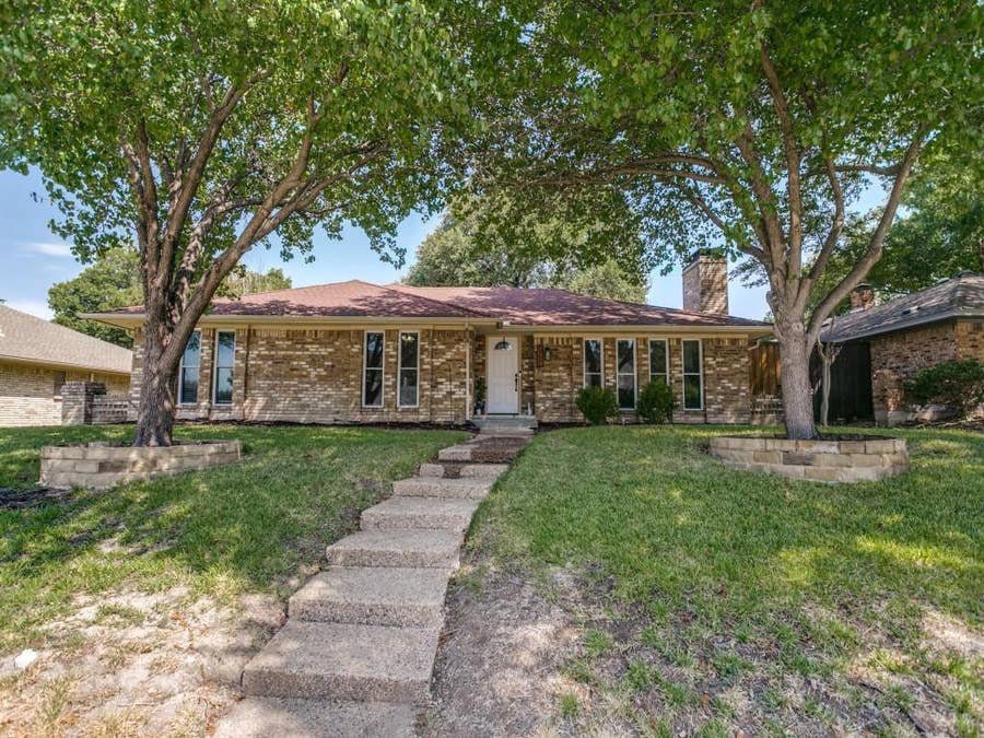 Property photo for 2721 Bengal Lane, Plano, TX