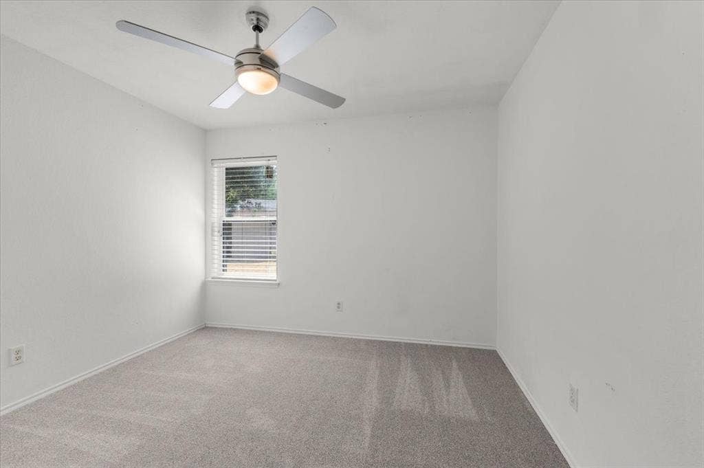 1139 Baja Drive, Grand Prairie, TX 75052 1139 Baja Drive, Grand Prairie, TX 75052