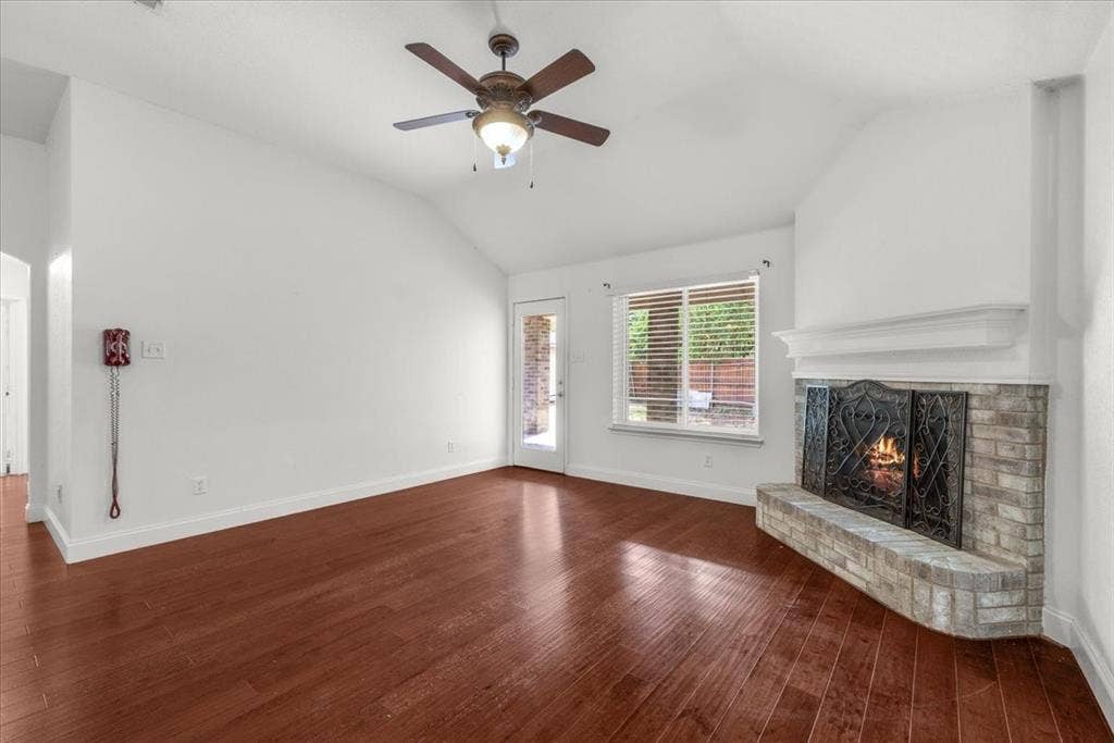 1139 Baja Drive, Grand Prairie, TX 75052 1139 Baja Drive, Grand Prairie, TX 75052
