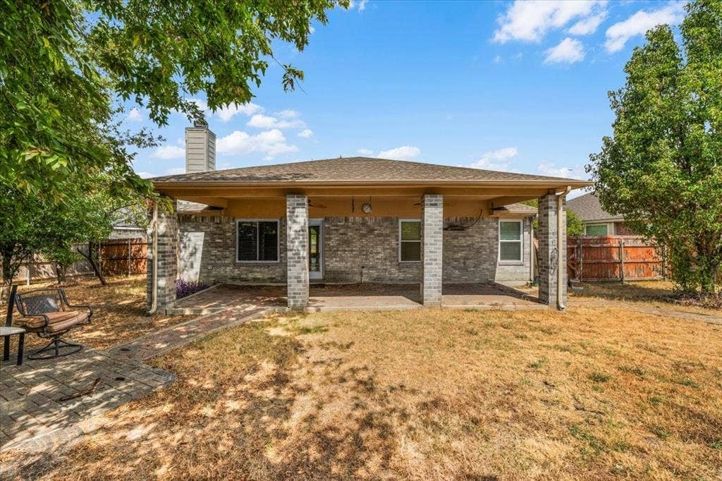 1139 Baja Drive, Grand Prairie, TX 75052 1139 Baja Drive, Grand Prairie, TX 75052