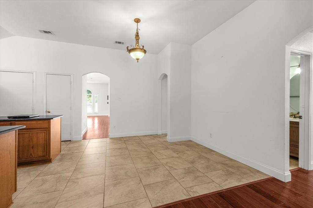 1139 Baja Drive, Grand Prairie, TX 75052 1139 Baja Drive, Grand Prairie, TX 75052