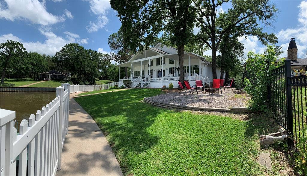 102 Shore Line Drive, Tool, TX 75143 102 Shore Line Drive, Tool, TX 75143
