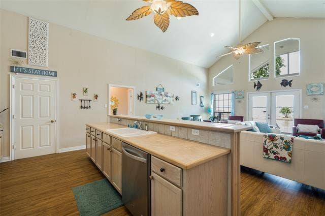 102 Shore Line Drive, Tool, TX 75143 102 Shore Line Drive, Tool, TX 75143