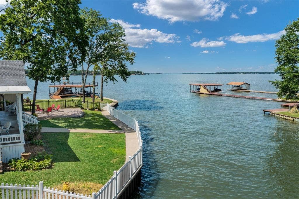 102 Shore Line Drive, Tool, TX 75143 102 Shore Line Drive, Tool, TX 75143