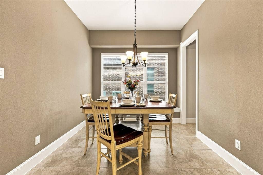 13456 Lyndhurst Drive, Frisco, TX 75035 13456 Lyndhurst Drive, Frisco, TX 75035