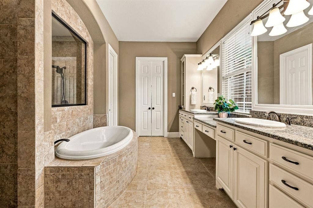 13456 Lyndhurst Drive, Frisco, TX 75035 13456 Lyndhurst Drive, Frisco, TX 75035