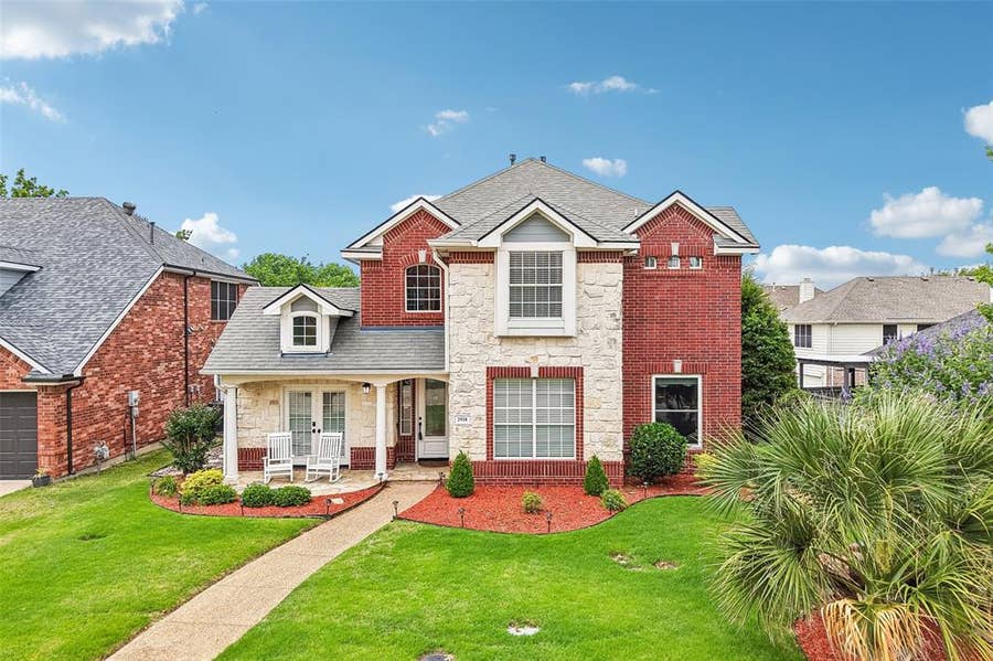 Property photo for 2928 Newport Drive, Rockwall, TX
