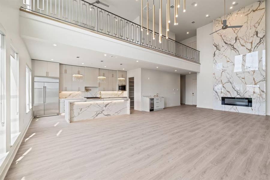 Property photo for 1900 S Ervay Street, #606, Dallas, TX