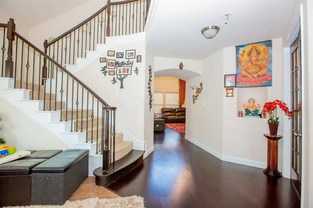1002 Nail Lane, Euless, TX 76040 1002 Nail Lane, Euless, TX 76040