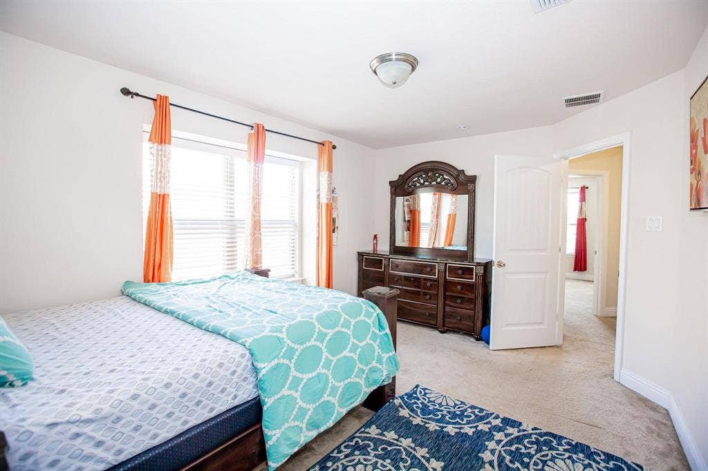 1002 Nail Lane, Euless, TX 76040 1002 Nail Lane, Euless, TX 76040
