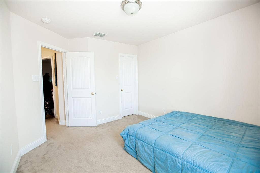 1002 Nail Lane, Euless, TX 76040 1002 Nail Lane, Euless, TX 76040
