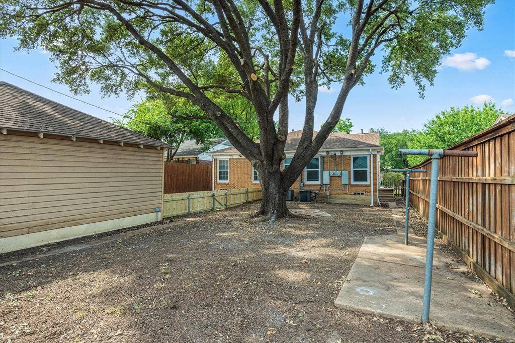 6206 Winton Street, Dallas, TX 75214 Second View Of The BackYard- This One Beside The Garage (Storage Only.)