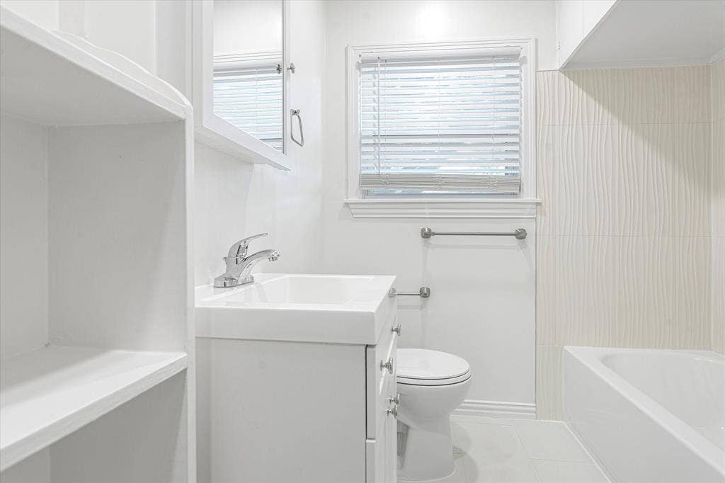 6206 Winton Street, Dallas, TX 75214 Bathroom Recently Redone.