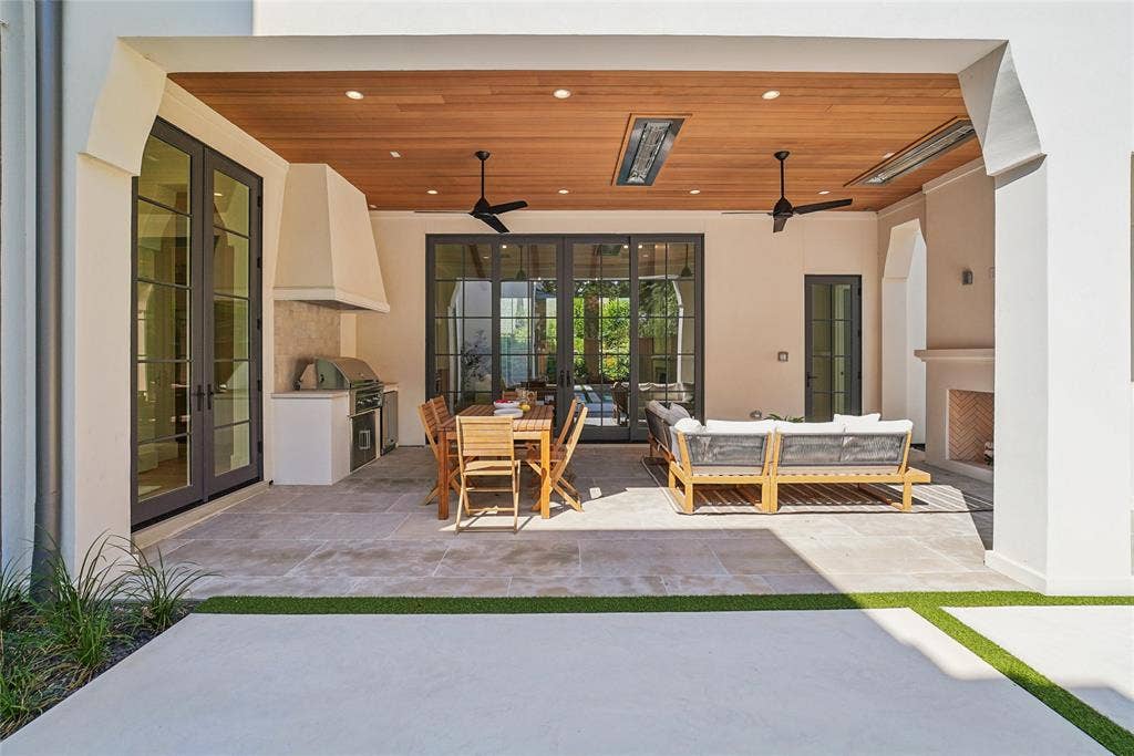 6031 Lupton Drive, Dallas, TX 75225 6031 Lupton Drive, Dallas, TX 75225