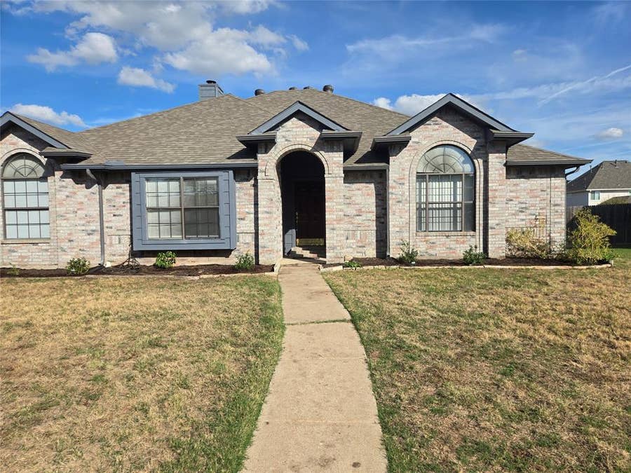 Property photo for 1208 Berkshire Court, Allen, TX