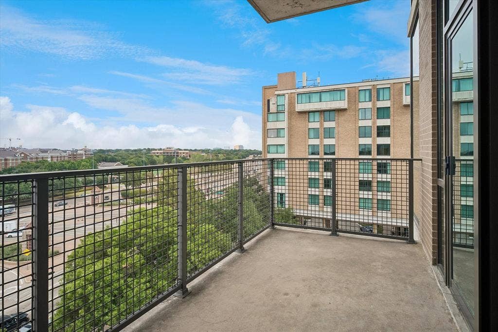 5656 N Central Expressway, #601, Dallas, TX 75206 Oh the views!!!! Simply beautiful look at the Park Cities and SMU.