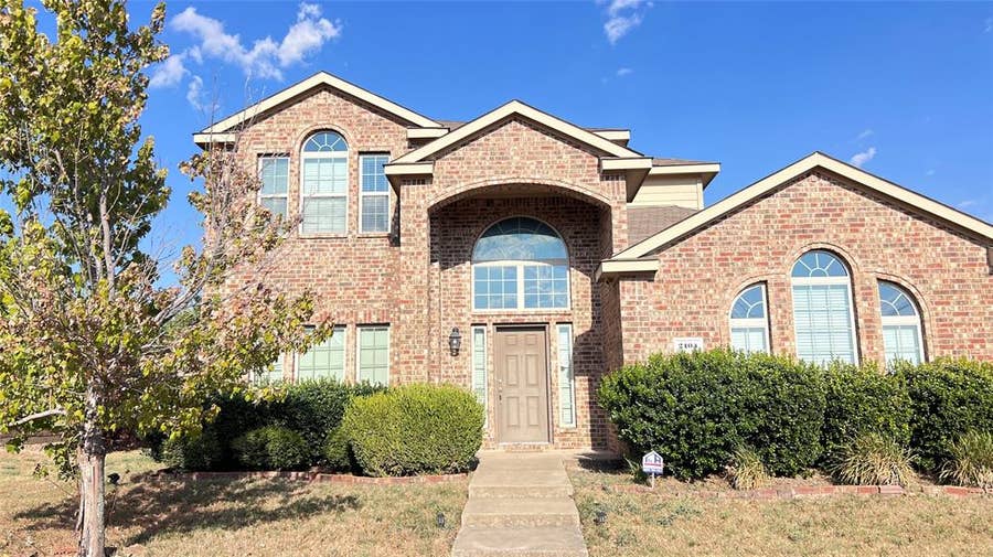 Property photo for 2104 Stonewood Drive, Lancaster, TX