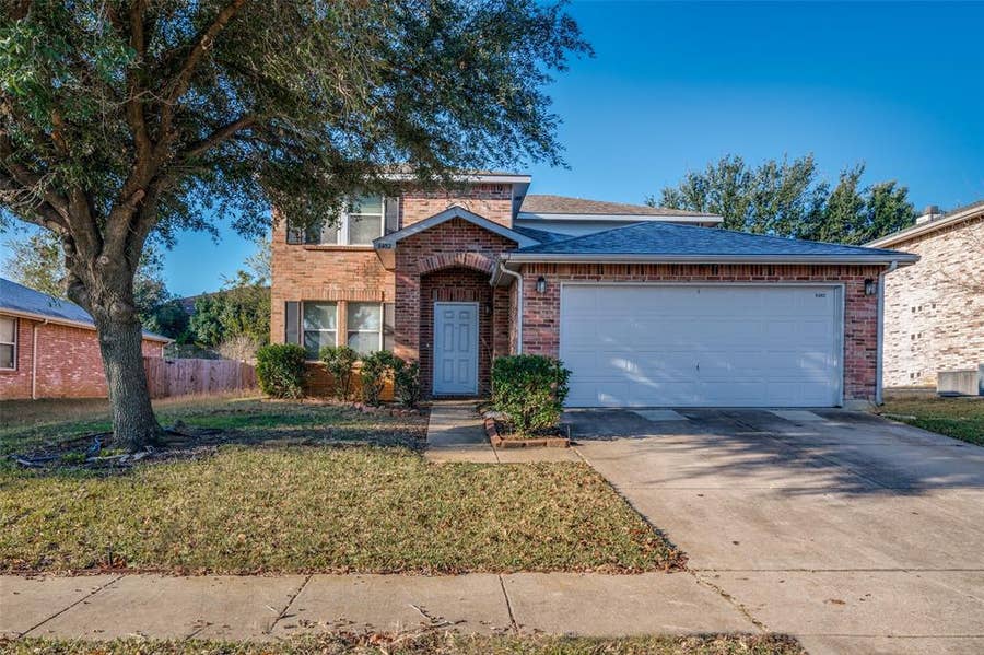 Property photo for 8402 Olivia Meadow Drive, Arlington, TX