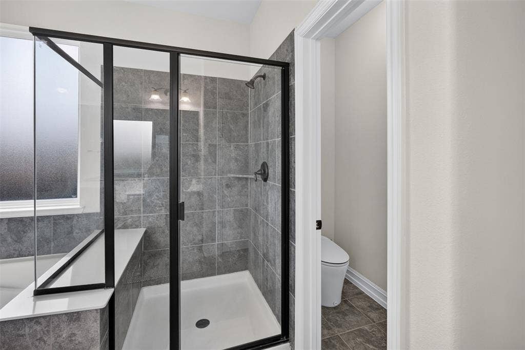 8125 Charford Drive, Fort Worth, TX 76131 PRIMARY BATHROOM WALK-IN SHOWER