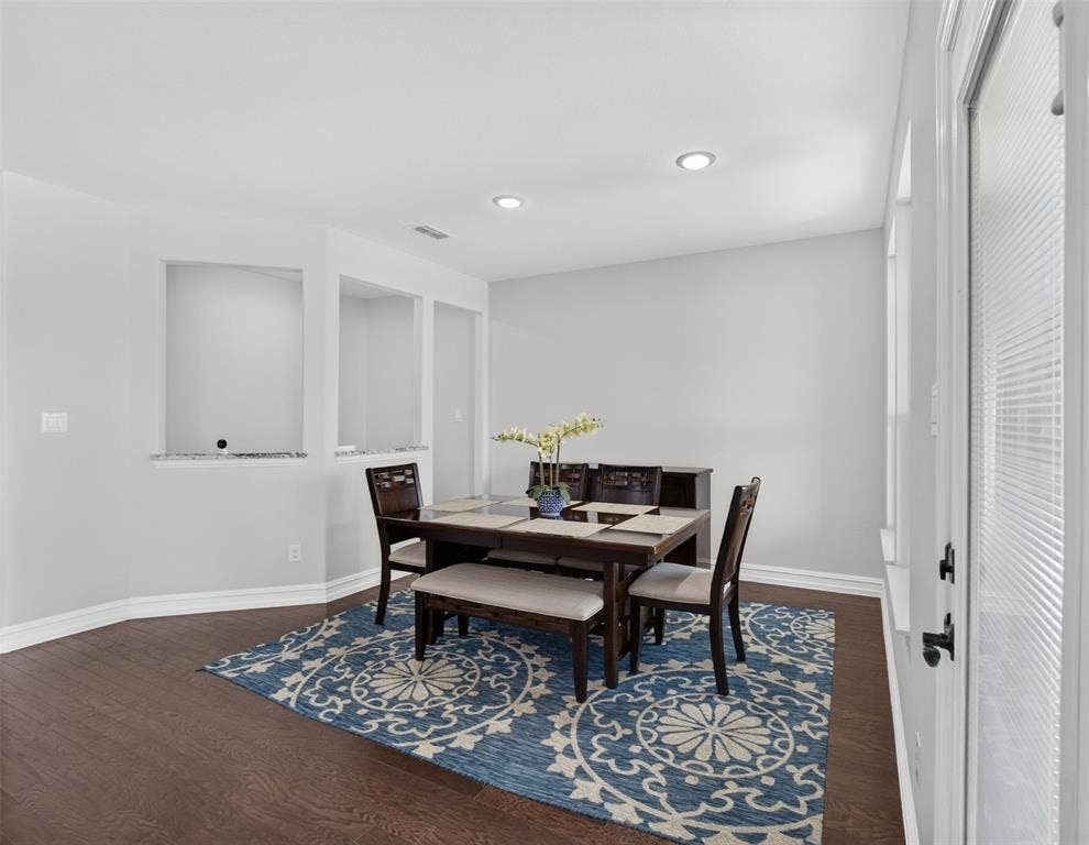 8125 Charford Drive, Fort Worth, TX 76131 BREAKFAST NOOK