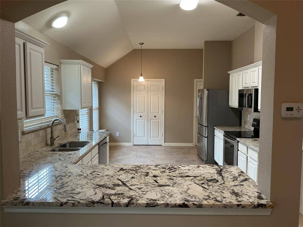 4005 Desert Mountain Drive, Plano, TX 75093 perfect for gathering