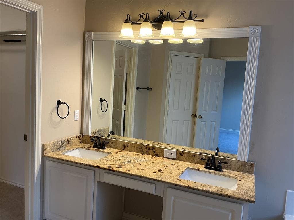 4005 Desert Mountain Drive, Plano, TX 75093 4005 Desert Mountain Drive, Plano, TX 75093