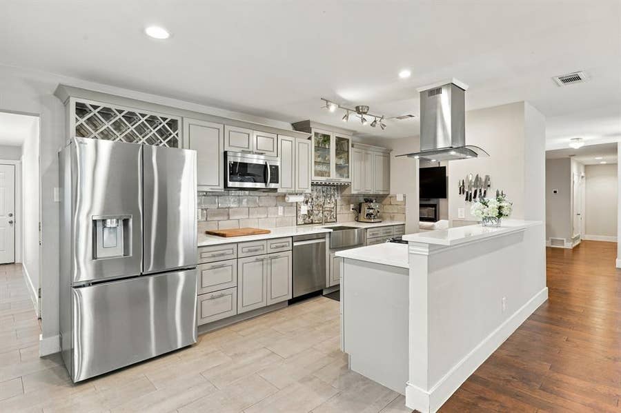 Property photo for 7721 El Padre Lane, Dallas, TX