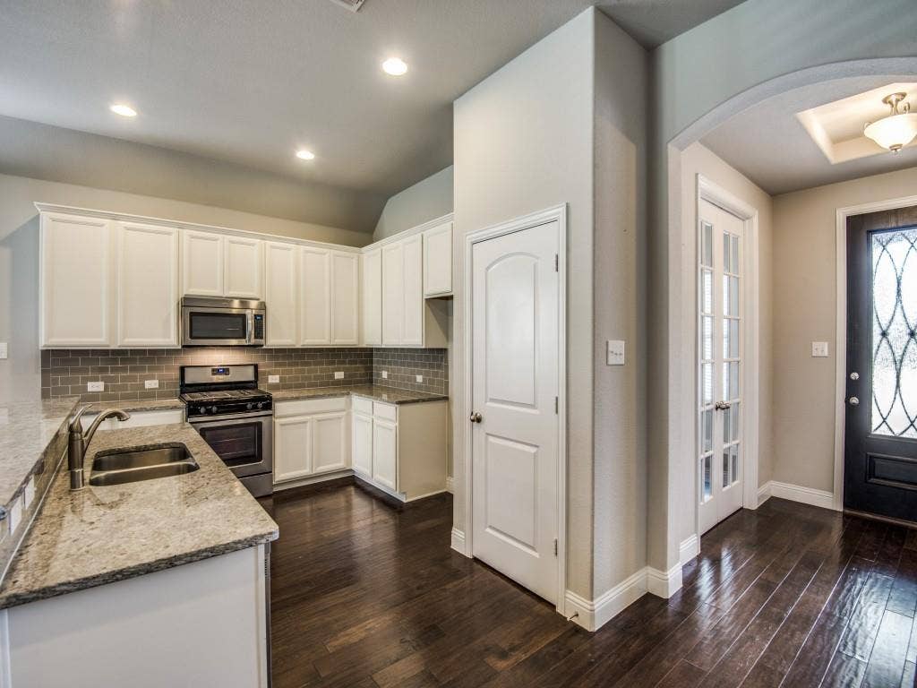 812 Llano Falls Drive, McKinney, TX 75071 812 Llano Falls Drive, McKinney, TX 75071